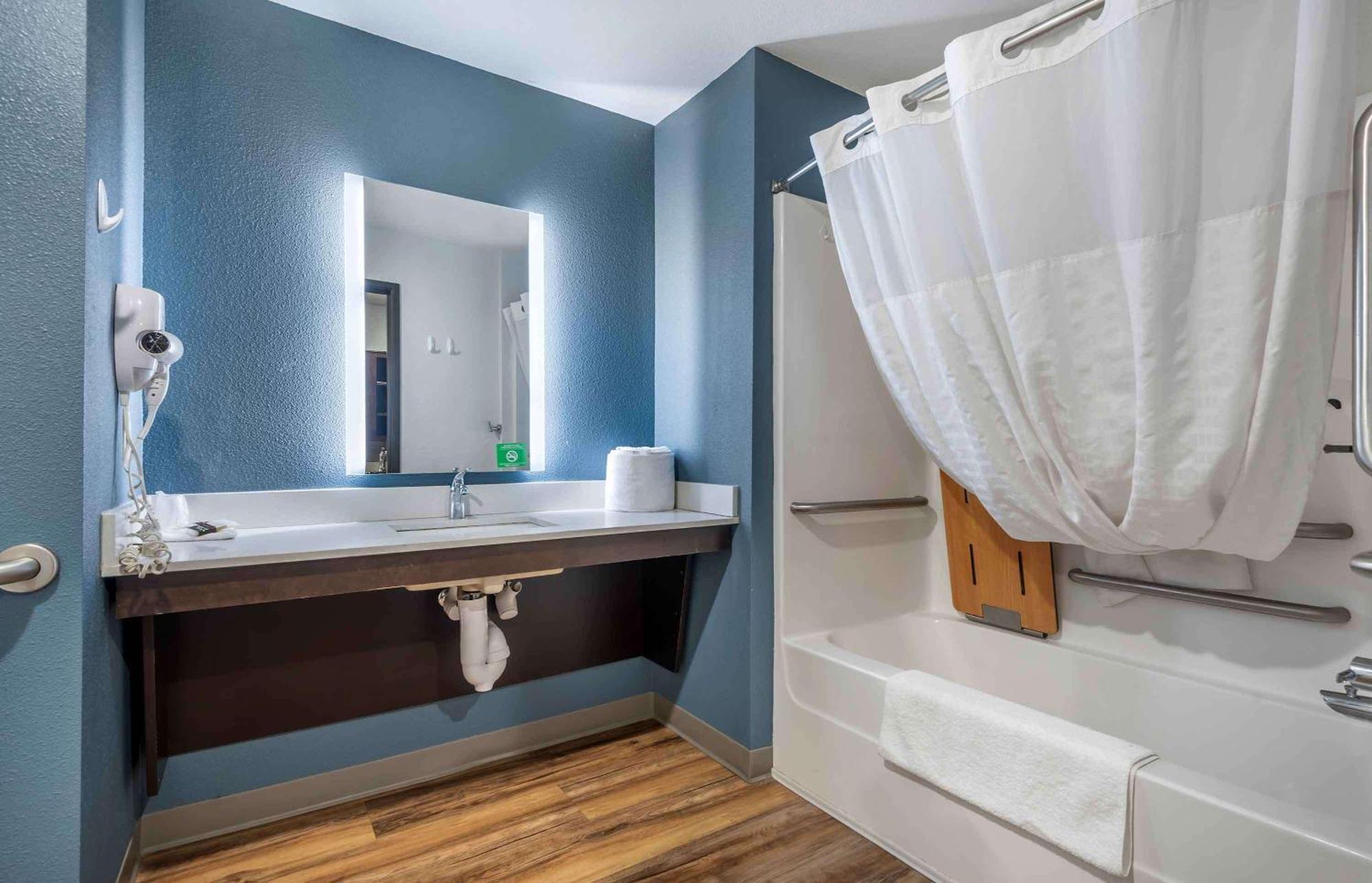 Extended Stay America Select Suites - Tampa - Brandon - East Heartland Exterior foto